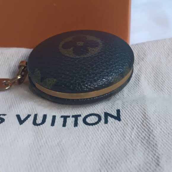 LOUIS VUITTON Astropill Monogram Lightup Keychain/Bag Charm. EUC w/COA - Picture 5 of 13